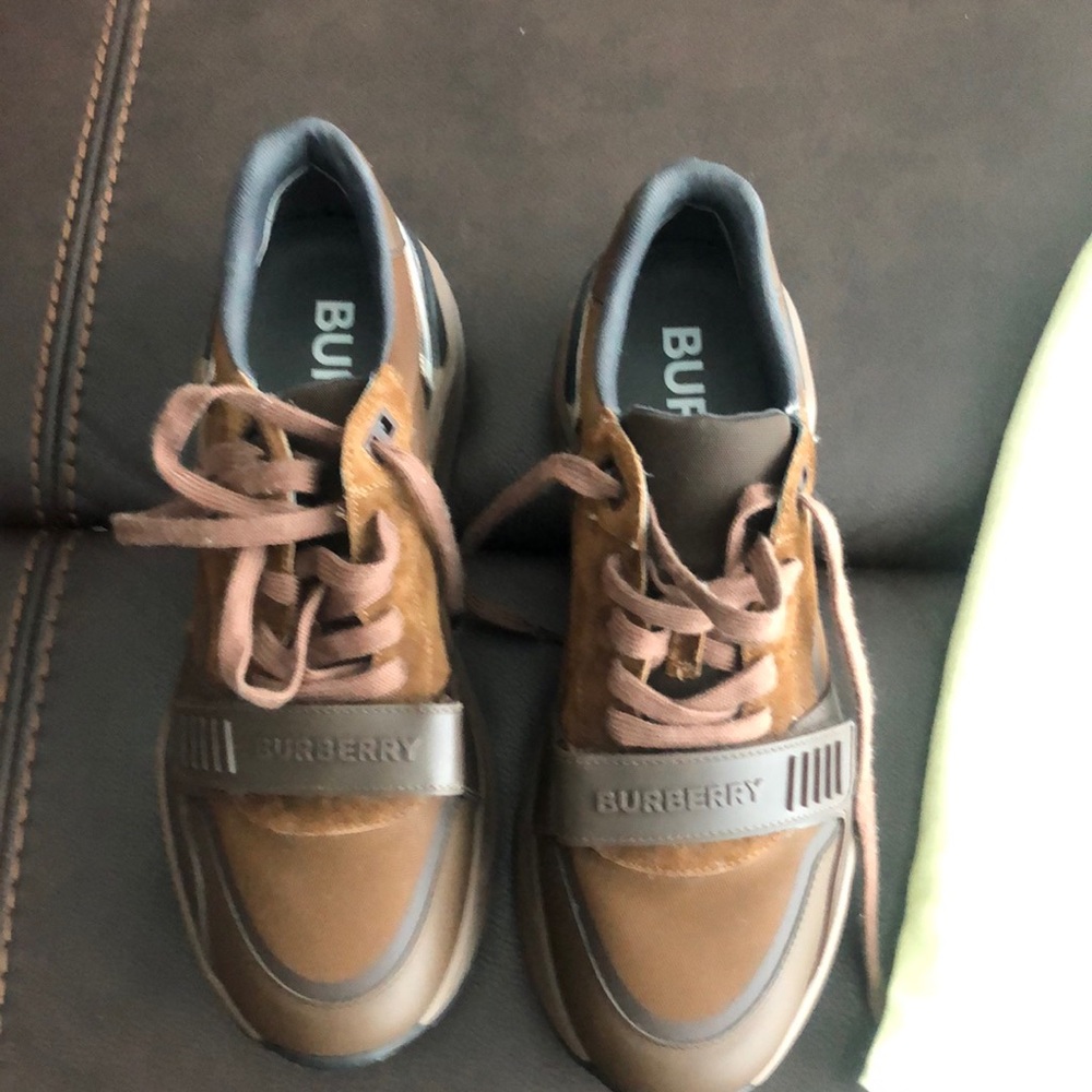 Burberry Men Shoes